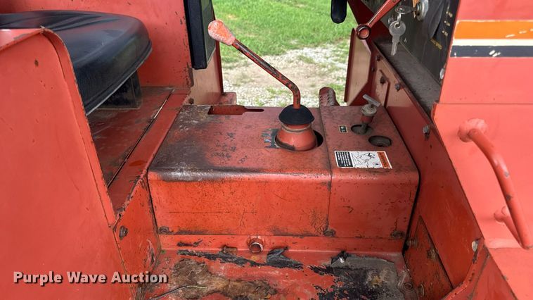 image for item DW3415 1993 Ditch Witch HT100JD vibratory cable plow