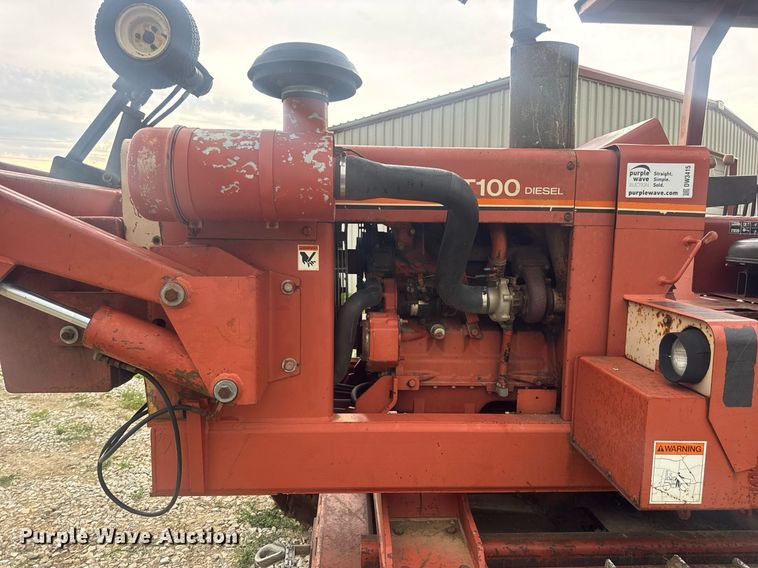 image for item DW3415 1993 Ditch Witch HT100JD vibratory cable plow