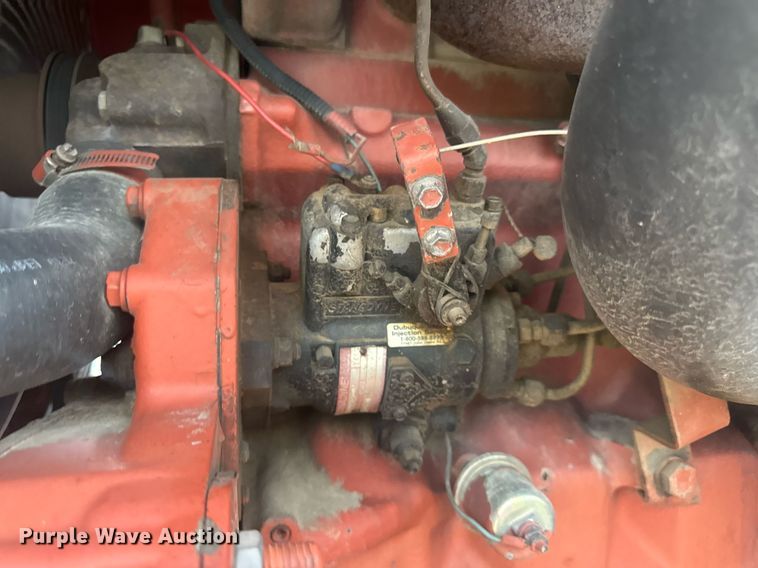 image for item DW3415 1993 Ditch Witch HT100JD vibratory cable plow