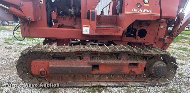 image for item DW3415 1993 Ditch Witch HT100JD vibratory cable plow