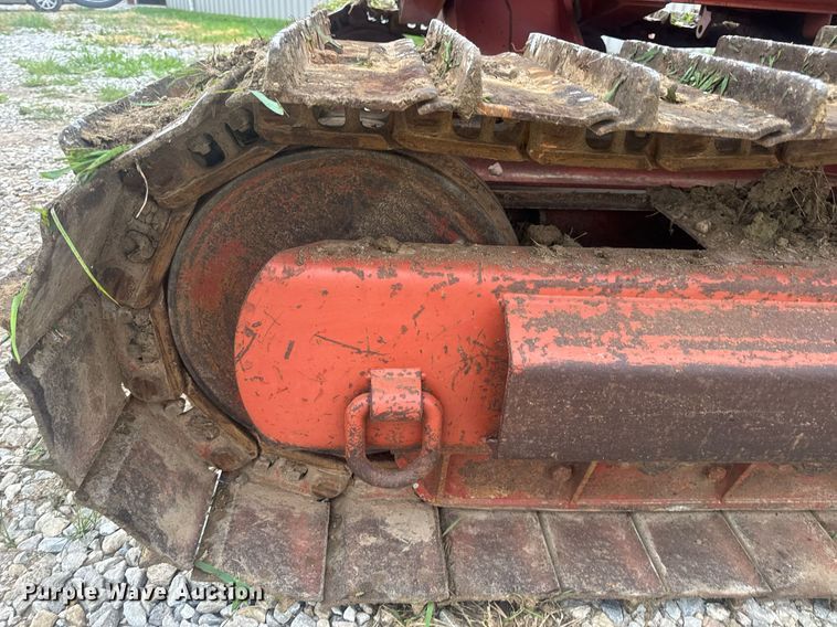 image for item DW3415 1993 Ditch Witch HT100JD vibratory cable plow