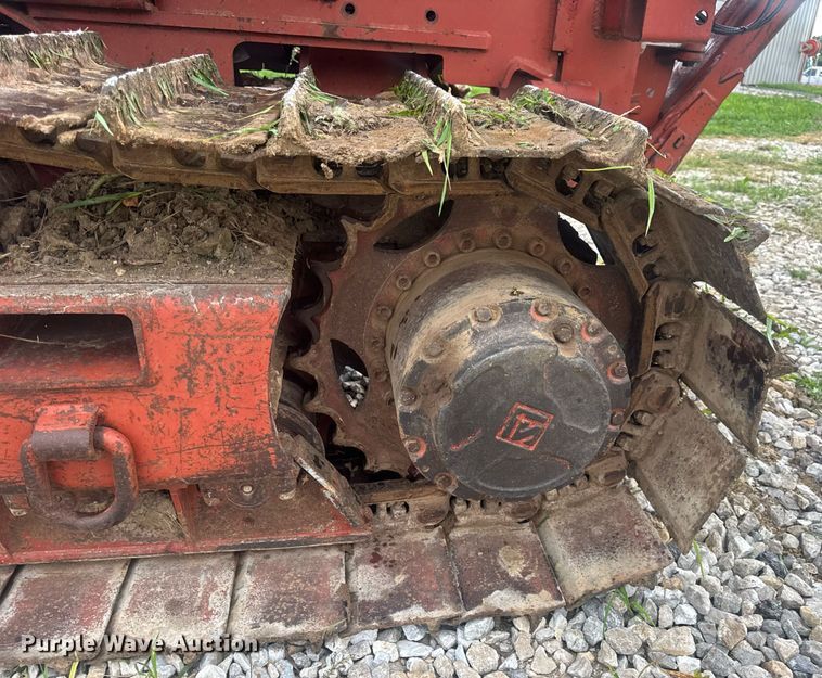 image for item DW3415 1993 Ditch Witch HT100JD vibratory cable plow