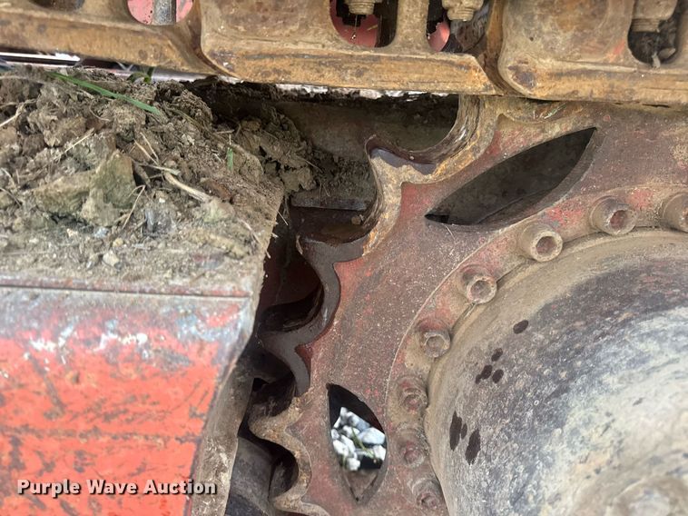 image for item DW3415 1993 Ditch Witch HT100JD vibratory cable plow