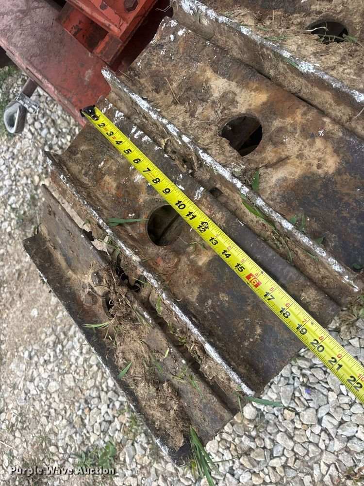 image for item DW3415 1993 Ditch Witch HT100JD vibratory cable plow