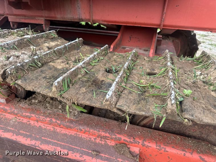 image for item DW3415 1993 Ditch Witch HT100JD vibratory cable plow