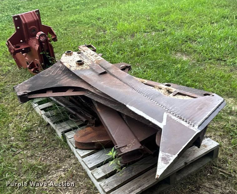 image for item DW3415 1993 Ditch Witch HT100JD vibratory cable plow