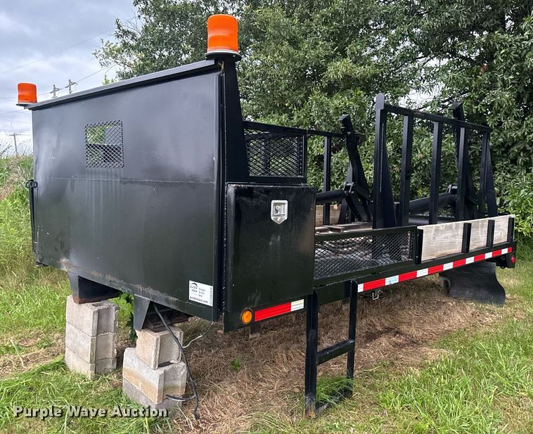 image for item DW3416 Hydraulic reel carrier truck bed