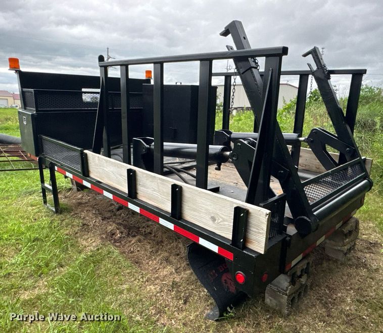 image for item DW3416 Hydraulic reel carrier truck bed