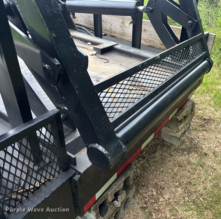 image for item DW3416 Hydraulic reel carrier truck bed