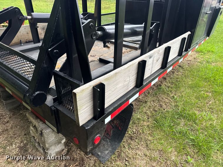 image for item DW3416 Hydraulic reel carrier truck bed