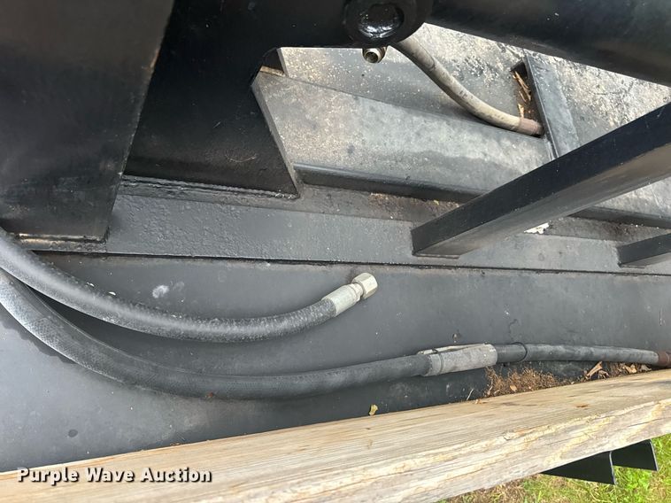 image for item DW3416 Hydraulic reel carrier truck bed