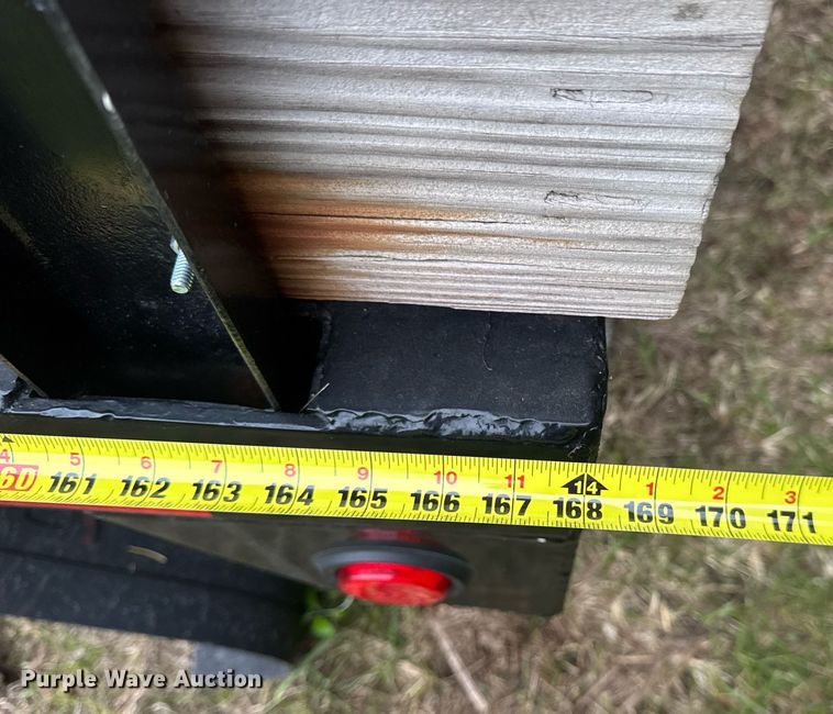 image for item DW3416 Hydraulic reel carrier truck bed