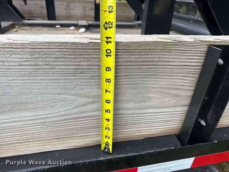 image for item DW3416 Hydraulic reel carrier truck bed