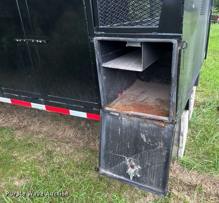 image for item DW3416 Hydraulic reel carrier truck bed