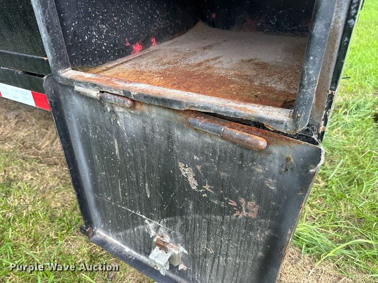 image for item DW3416 Hydraulic reel carrier truck bed