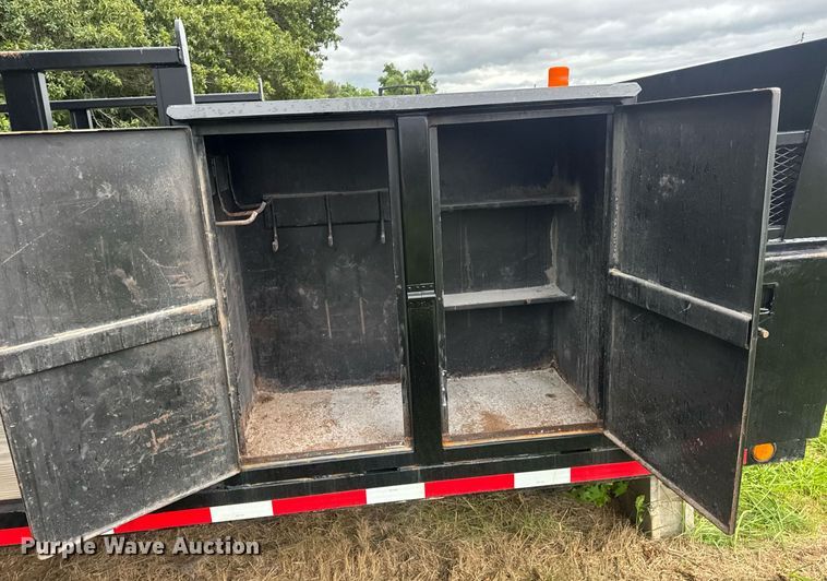 image for item DW3416 Hydraulic reel carrier truck bed