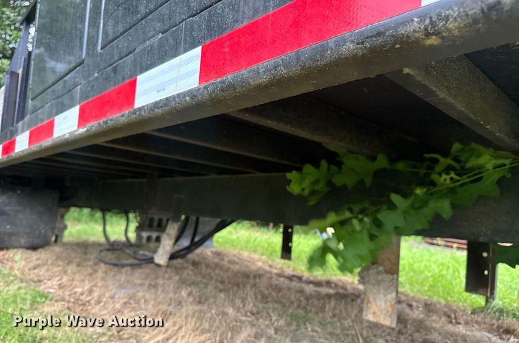 image for item DW3416 Hydraulic reel carrier truck bed