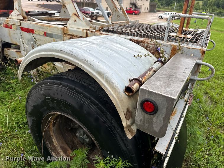 image for item DW3421 1980 Frue pneumatic dry bulk trailer