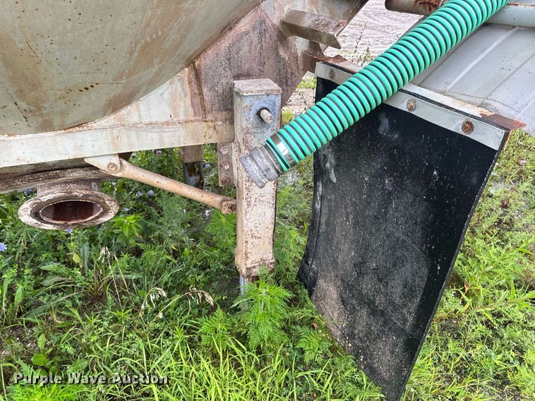 image for item DW3421 1980 Frue pneumatic dry bulk trailer