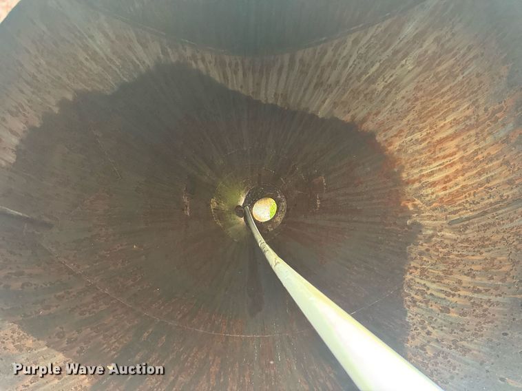 image for item DW3421 1980 Frue pneumatic dry bulk trailer