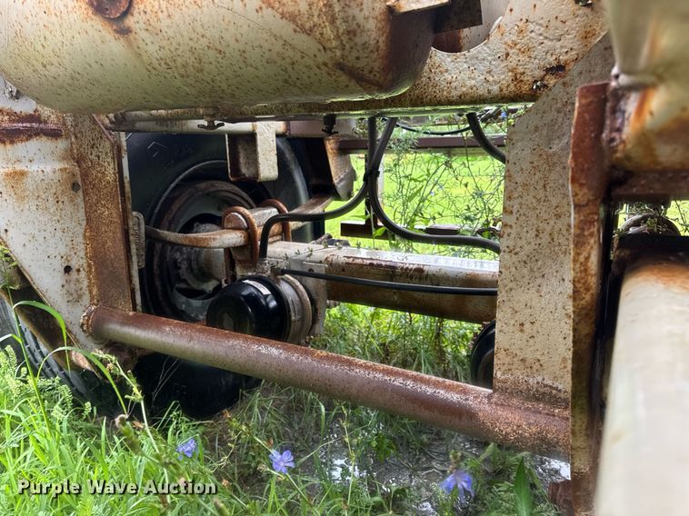 image for item DW3421 1980 Frue pneumatic dry bulk trailer