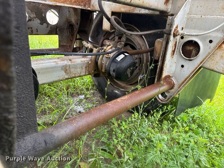 image for item DW3421 1980 Frue pneumatic dry bulk trailer