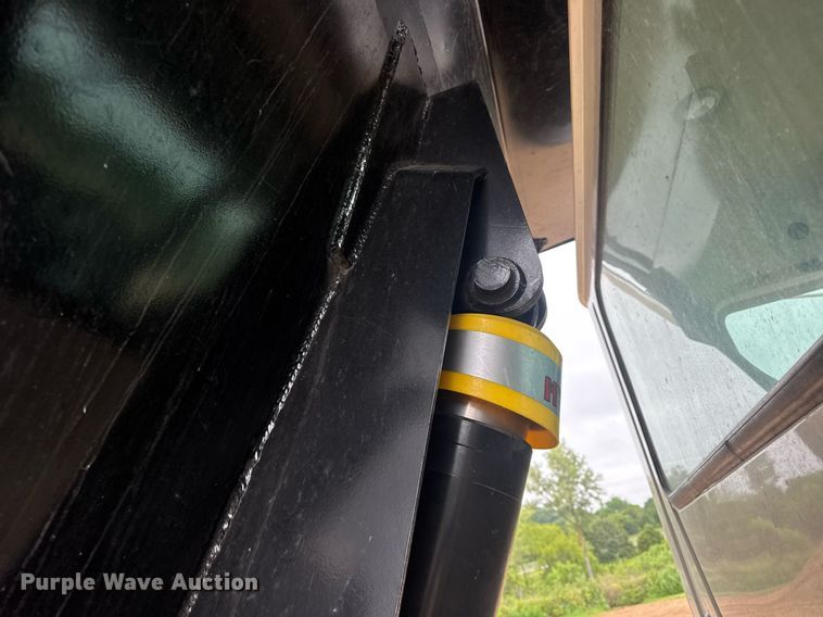 image for item DW3422 2024 Mack Granite GR64F dump truck