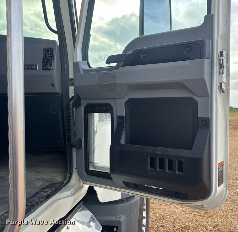 image for item DW3422 2024 Mack Granite GR64F dump truck