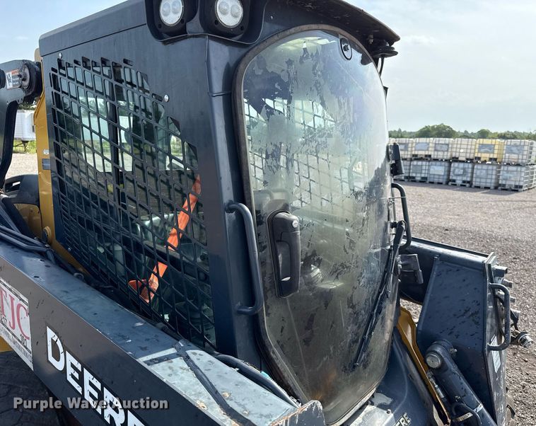 image for item DW5168 2021 John Deere 324G skid steer loader