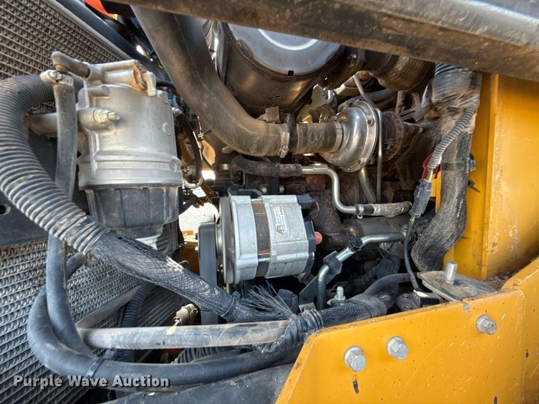 image for item DW5168 2021 John Deere 324G skid steer loader