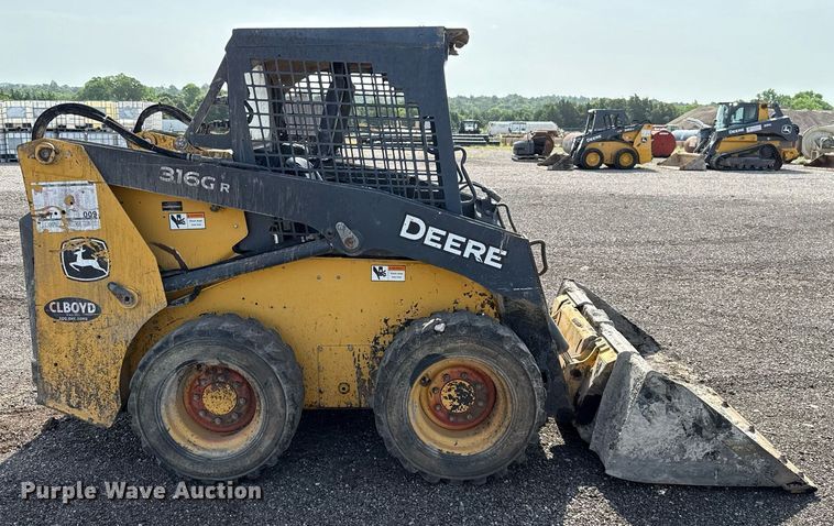 MINI CARGADOR SOBRE RUEDAS 2016 JOHN DEERE 316GR