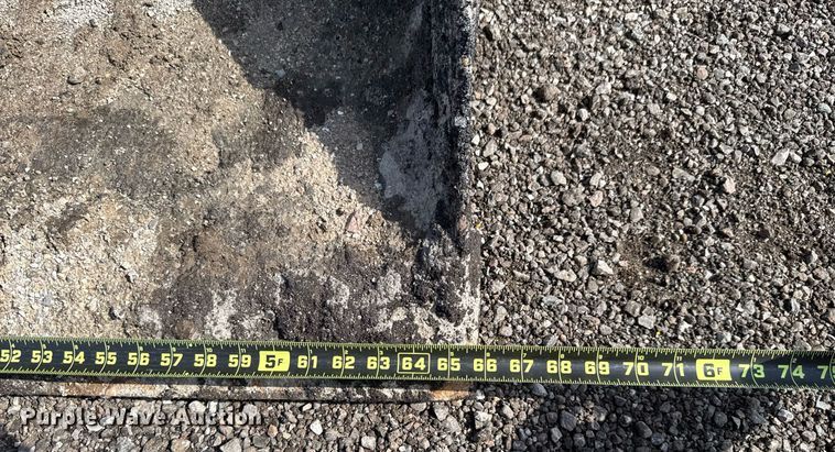 image for item DW5169 2016 John Deere 316GR skid steer loader