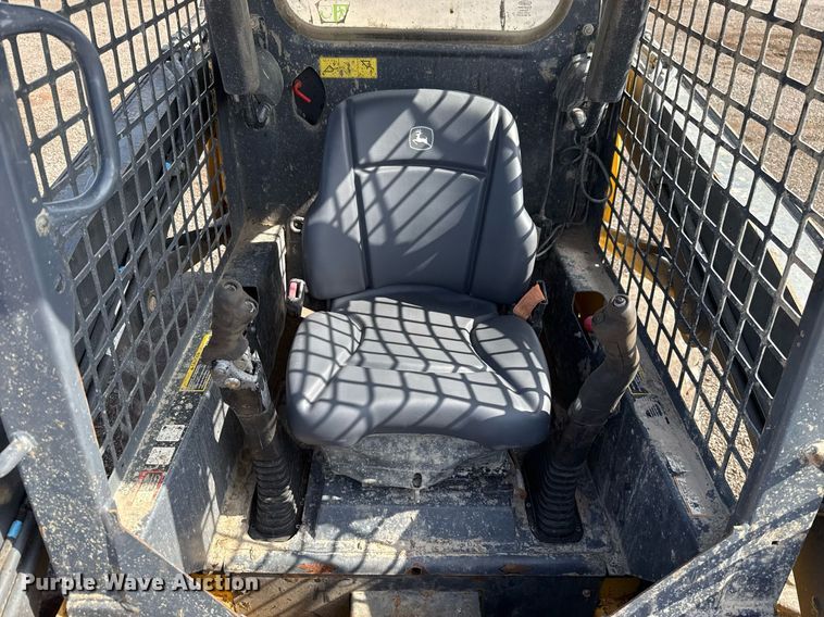 image for item DW5169 2016 John Deere 316GR skid steer loader