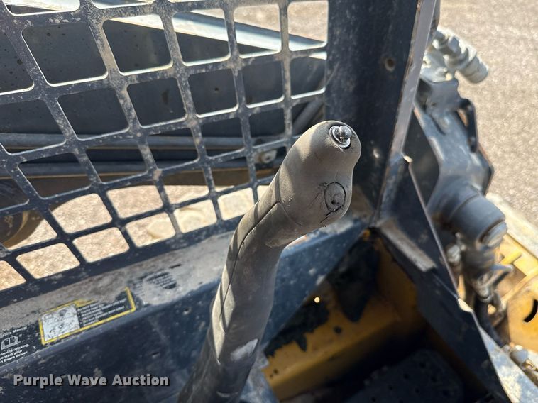 image for item DW5169 2016 John Deere 316GR skid steer loader