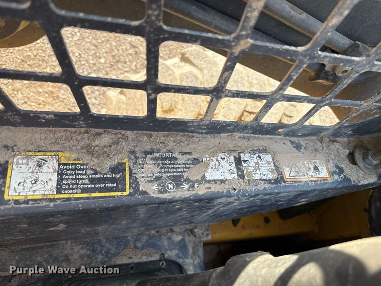 image for item DW5169 2016 John Deere 316GR skid steer loader