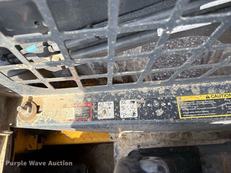 image for item DW5169 2016 John Deere 316GR skid steer loader