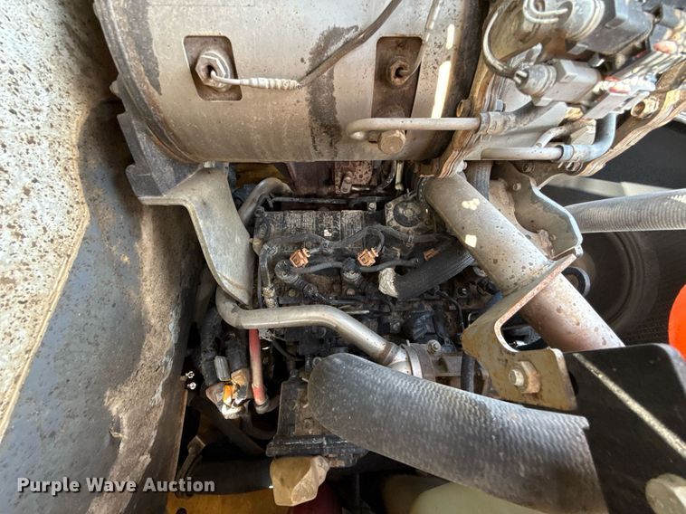 image for item DW5169 2016 John Deere 316GR skid steer loader