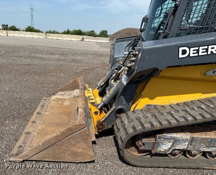 image for item DW5170 2021 John Deere 331G tracked skid steer loader