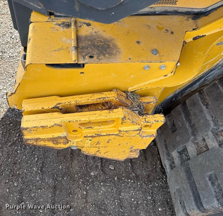 image for item DW5170 2021 John Deere 331G tracked skid steer loader