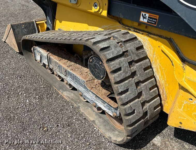 image for item DW5170 2021 John Deere 331G tracked skid steer loader