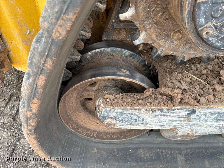 image for item DW5170 2021 John Deere 331G tracked skid steer loader