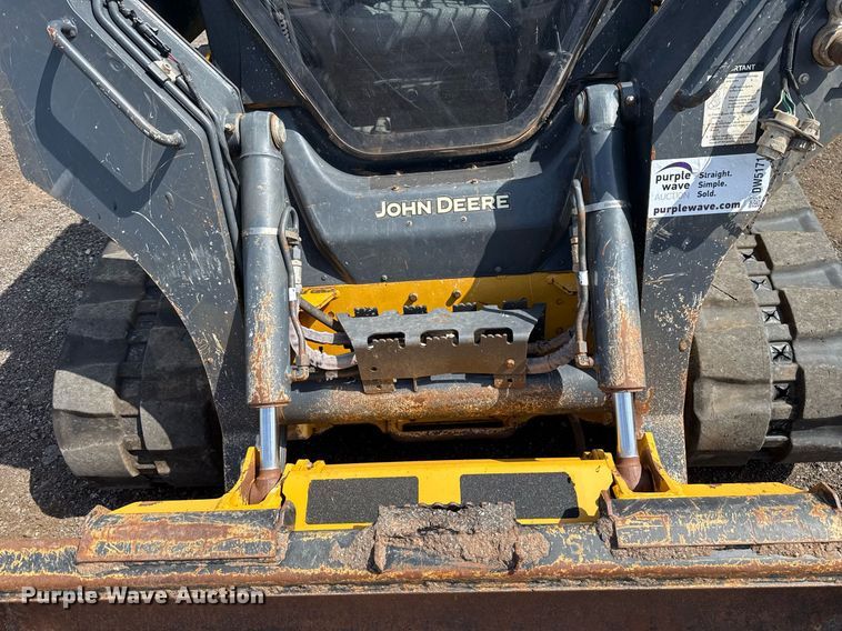 image for item DW5171 2021 John Deere 325G tracked skid steer loader