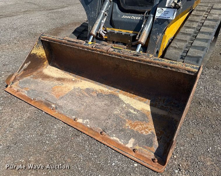 image for item DW5171 2021 John Deere 325G tracked skid steer loader