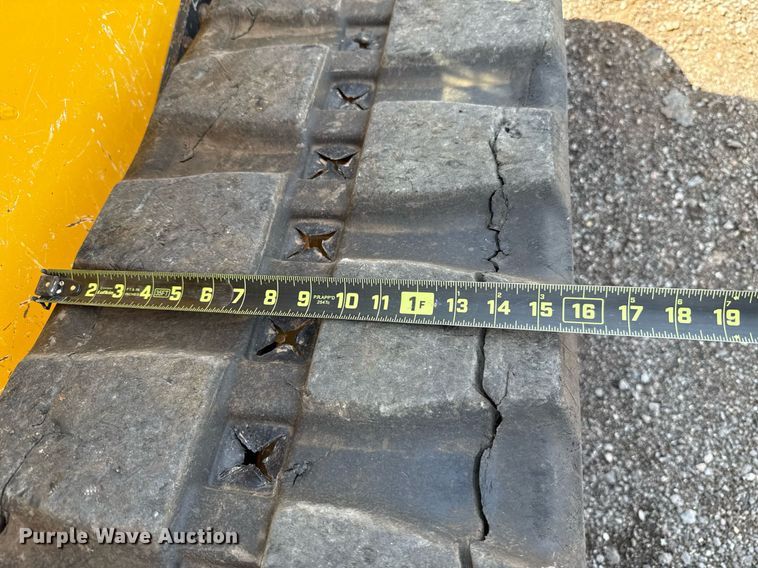 image for item DW5171 2021 John Deere 325G tracked skid steer loader