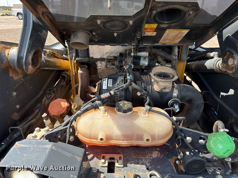 image for item DW5171 2021 John Deere 325G tracked skid steer loader