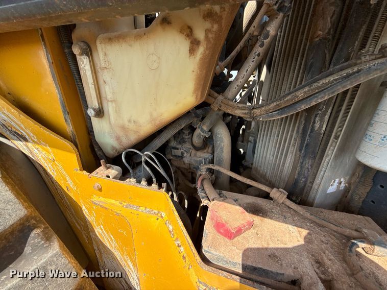 image for item DW5171 2021 John Deere 325G tracked skid steer loader