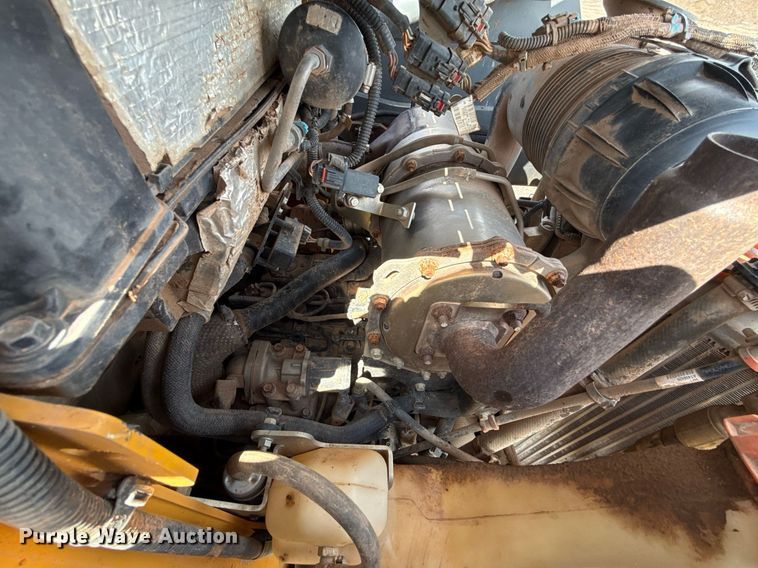 image for item DW5171 2021 John Deere 325G tracked skid steer loader