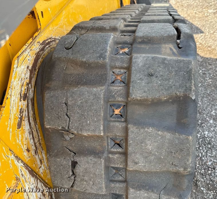 image for item DW5171 2021 John Deere 325G tracked skid steer loader