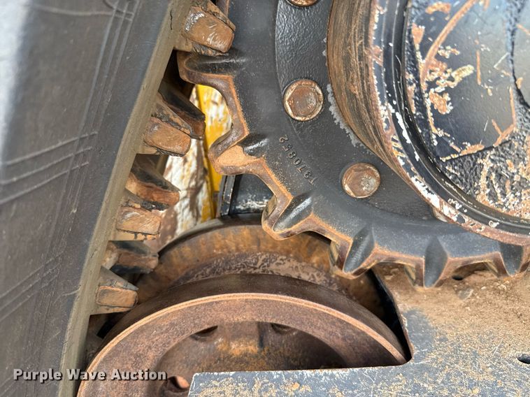 image for item DW5171 2021 John Deere 325G tracked skid steer loader