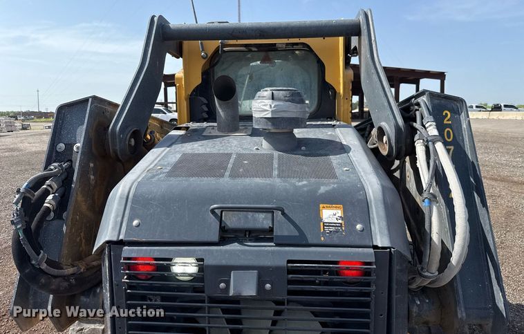 image for item DW5172 2021 John Deere 331G tracked skid steer loader